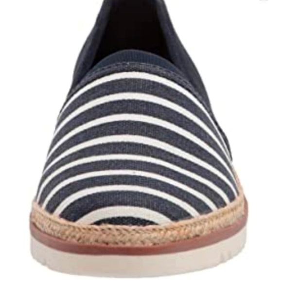 NEW! CLARKS Nautical Stripe Slide On Espadrille Sneaker Loafer Shoes. - Picture 3 of 8